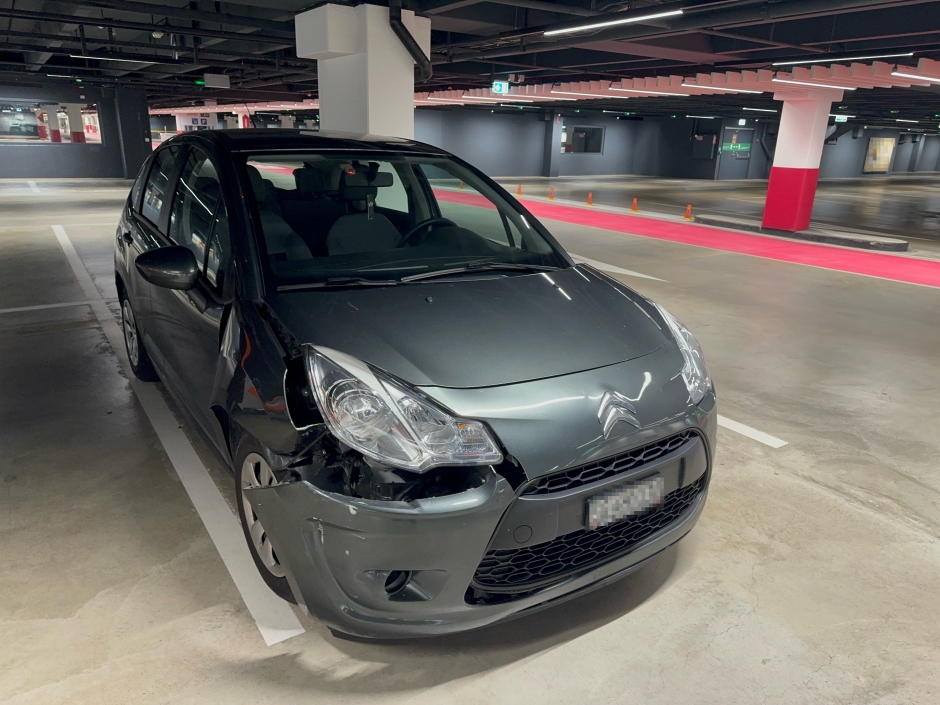 Besch&auml;digtes Fahrzeug